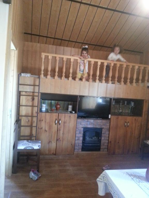 Bungalow Perotonar Ideal Para Familia Con Ninos La Puebla de Cazalla Dış mekan fotoğraf