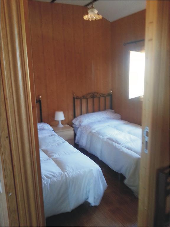 Bungalow Perotonar Ideal Para Familia Con Ninos La Puebla de Cazalla Dış mekan fotoğraf